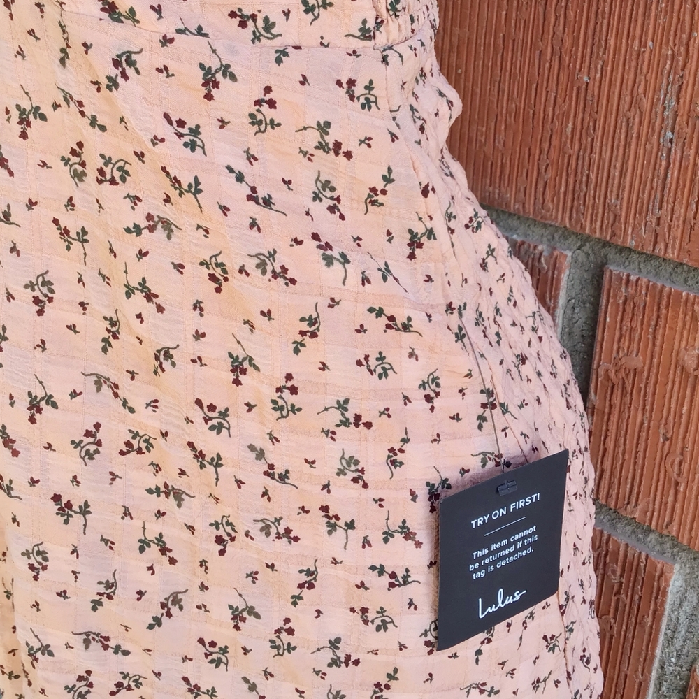 Lulu's Vintage Peach Floral Peek-A-Boo Short Dress - Picture 2 of 6